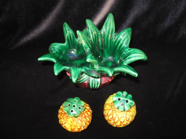 Vintage 3 Piece Set Pineapple With Holder Salt & Pepper Shakers