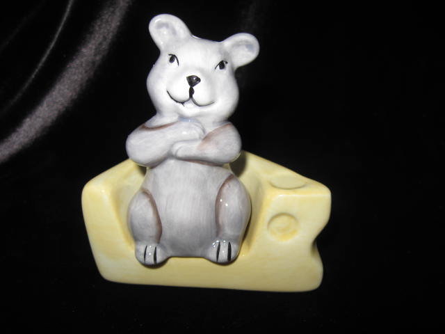 Mouse With Cheese Salt & Pepper Shakers