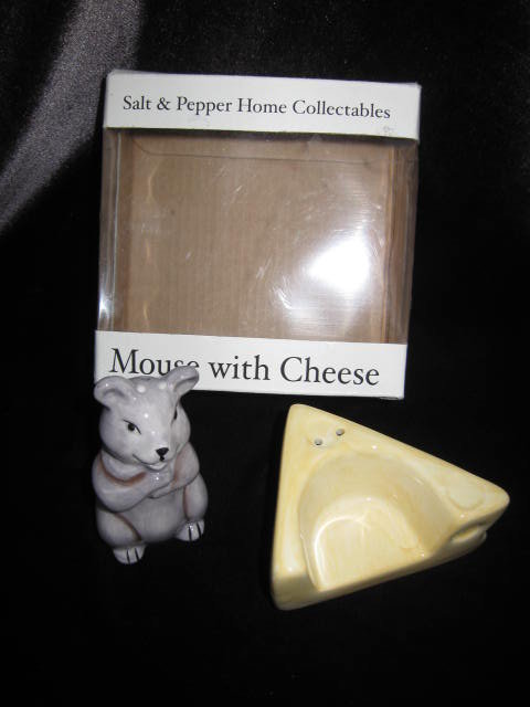 Mouse With Cheese Salt & Pepper Shakers