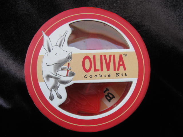 Olivia Cookie Kit With Recipes Olivia The Pig Cookie Cutter