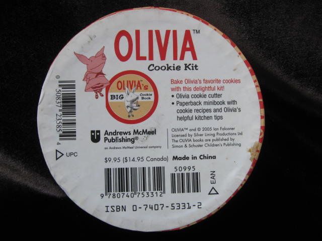 Olivia Cookie Kit With Recipes Olivia The Pig Cookie Cutter