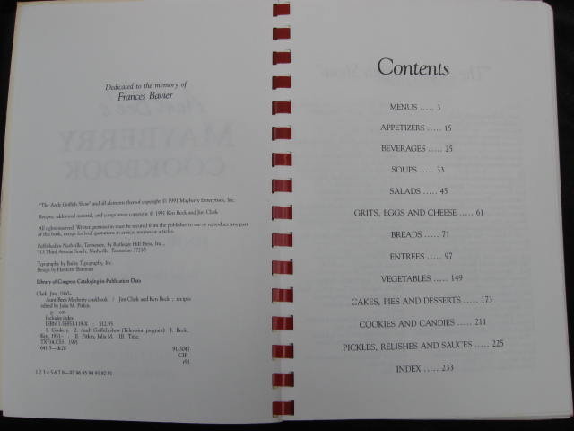 2 Cook Books Aunt Bee's Mayberry Cookbook & Aunt Bee's Delightful Desserts