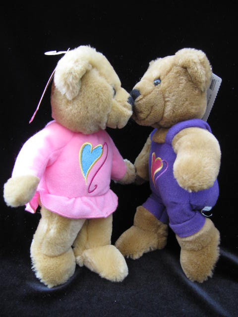 Hallmark 2000 Love & Kiss Kiss Bears Kissing Plush
