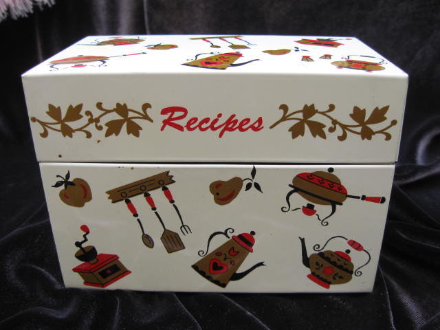 Vintage Ohio Art Kitchen Motif Recipe Box