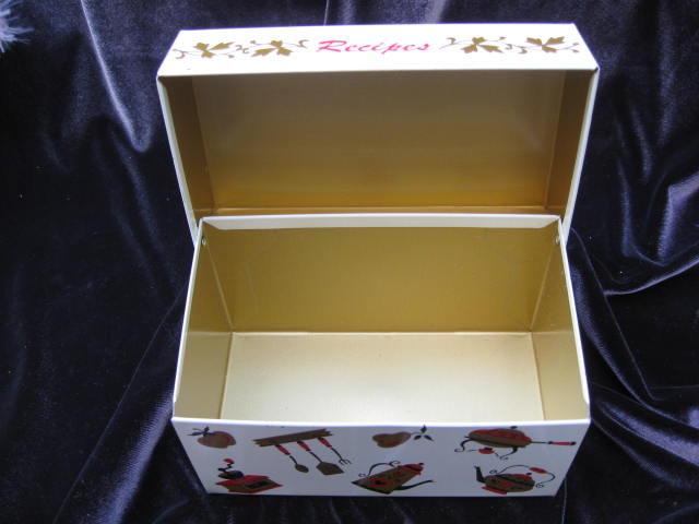 Vintage Ohio Art Kitchen Motif Recipe Box