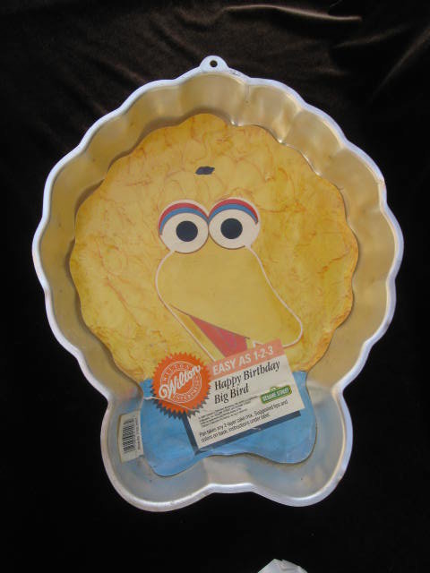 Wilton Sesame Street Big Bird Cake Pan With Paper Insert