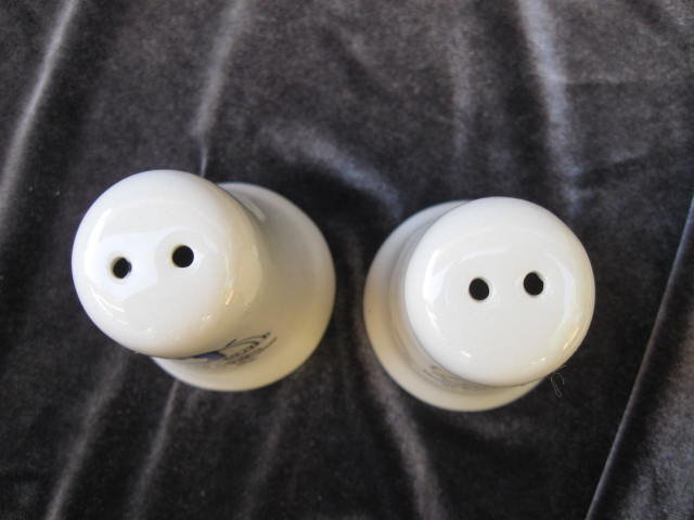 National Bowling Hall of fame and Museum Salt & Pepper Shakers