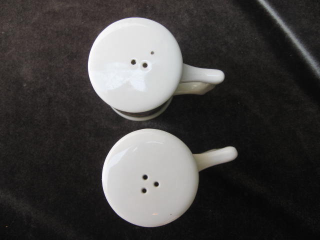 Souvenir State Utah Salt & Pepper Shakers