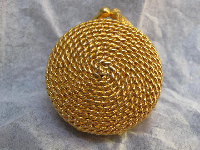 Estee Lauder Youth Dew Solid Perfume Gold Rope Compact
