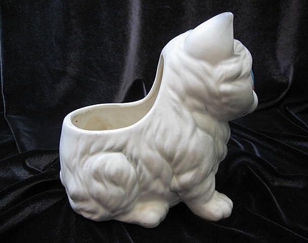 Vintage Lefton Big Eyes White Kitty Cat Figural Planter
