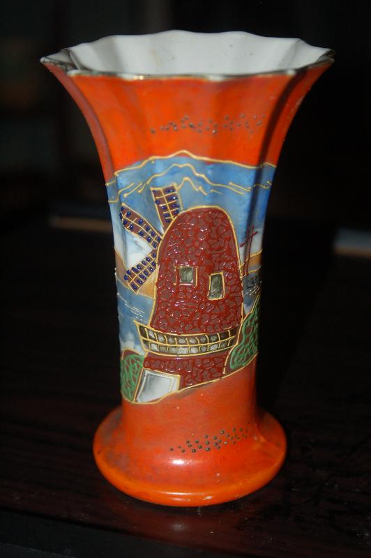 ANTIQUE ORIENTAL VASE - SATSUMA