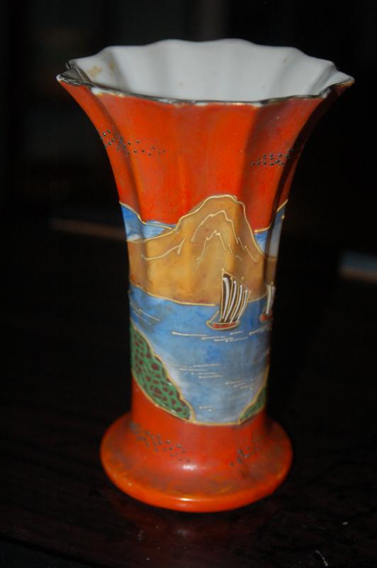ANTIQUE ORIENTAL VASE - SATSUMA