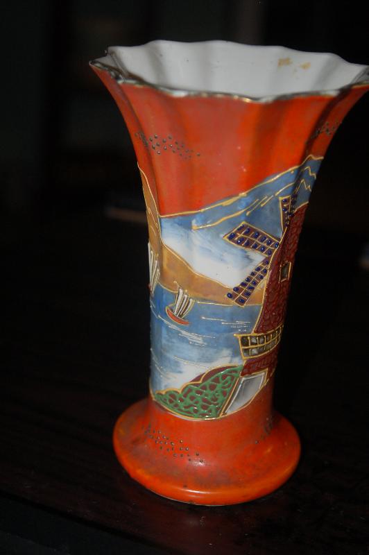 ANTIQUE ORIENTAL VASE - SATSUMA
