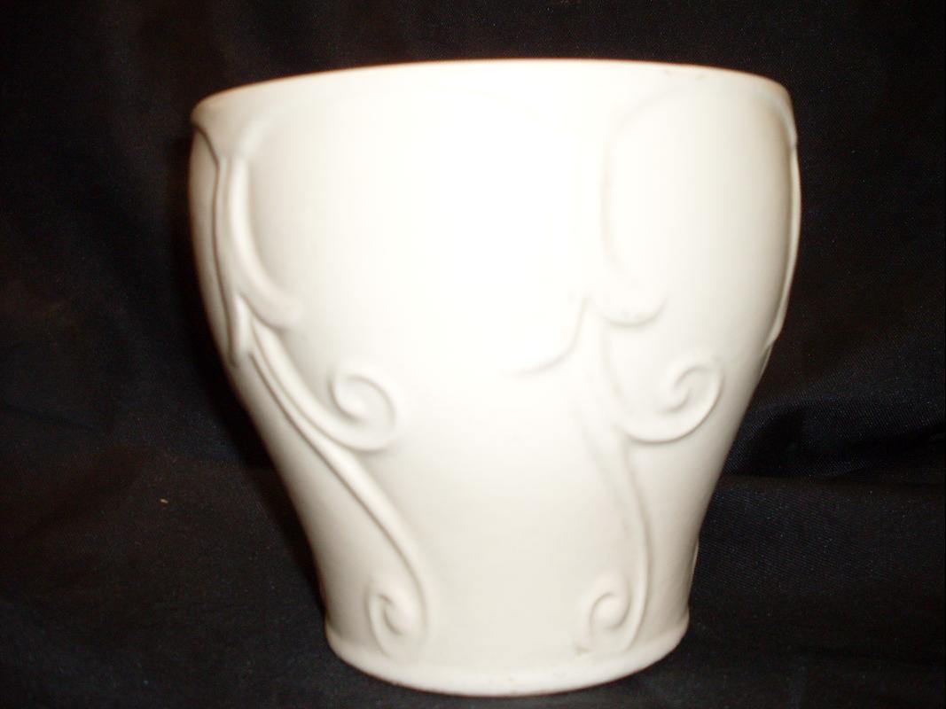 WHITE POTTERY PLANTER