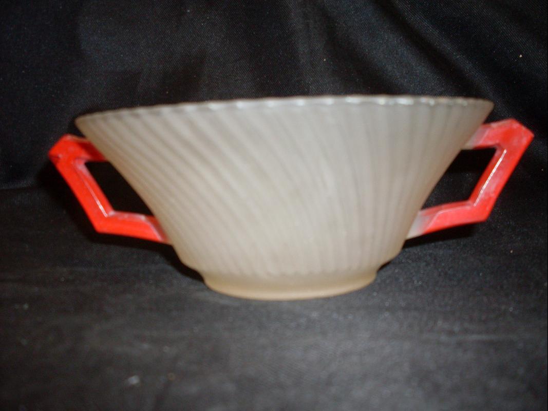 RED DOUBLE HANDLED BOWL SATIN GLASS