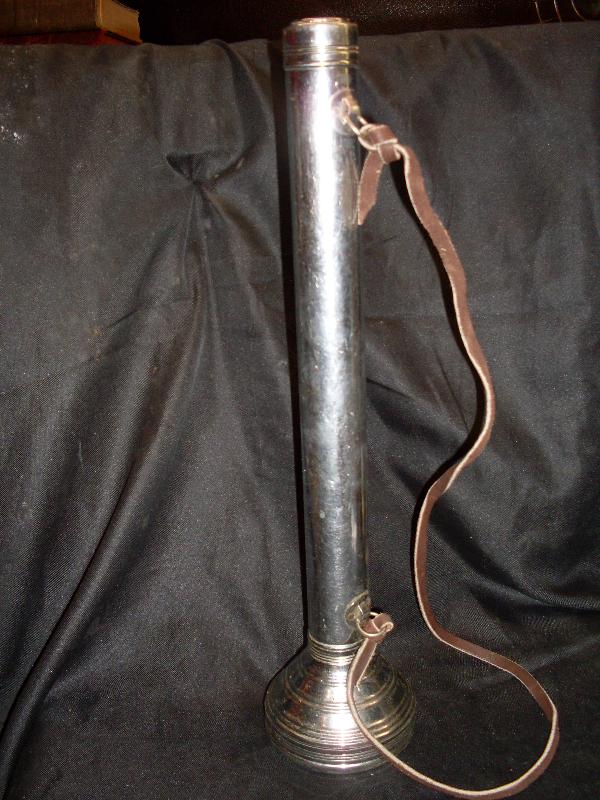 FLASHLIGHT TALL LEATHER STRAP