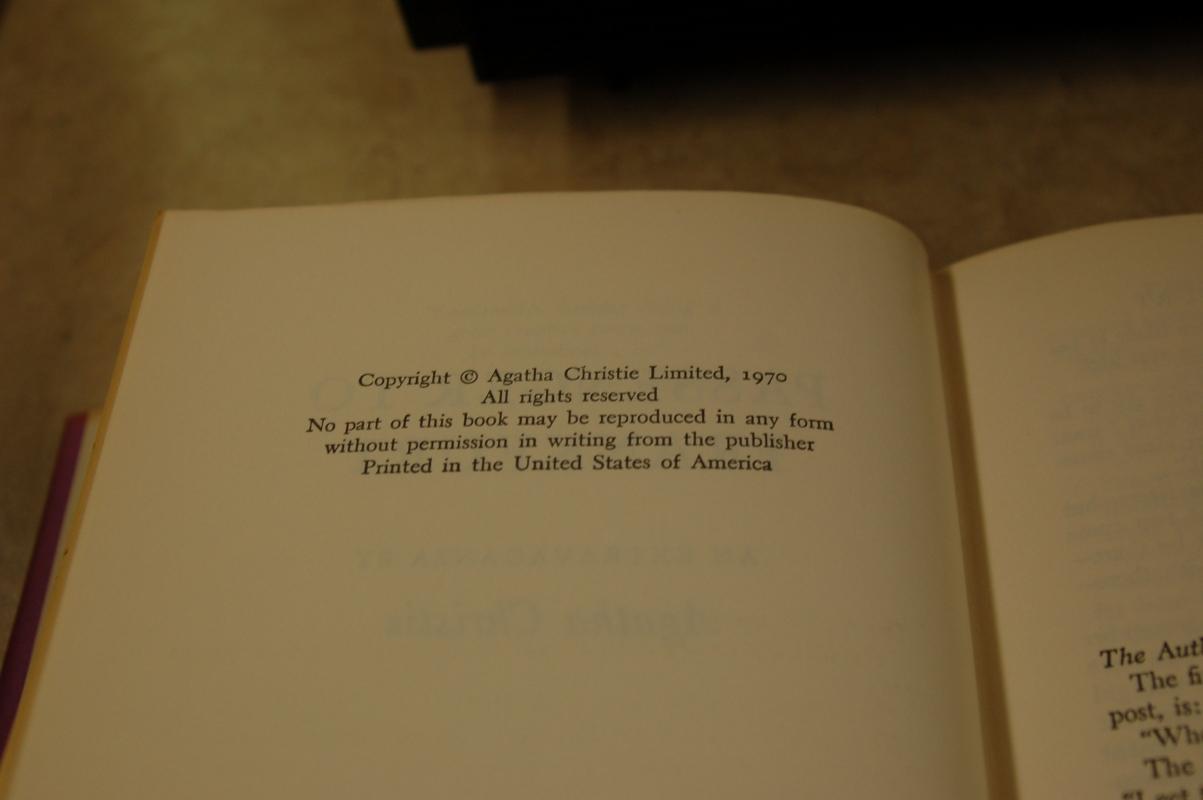 AGATHA CHRISTIE