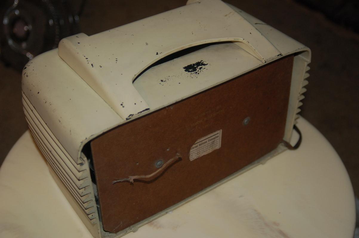 ANTIQUE STROMBERG-CARLSON RADIO