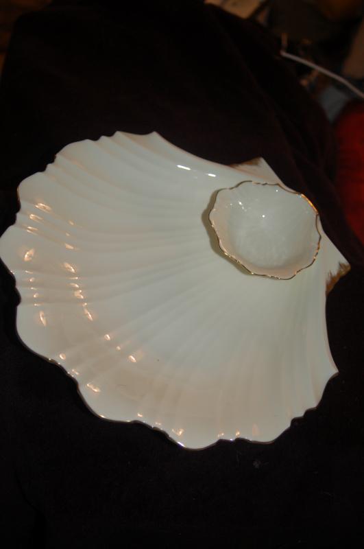MIKASA FINE BONE CHINA CHIP DIP SHELL DISH