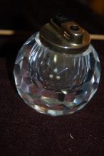 CRYSTAL CLEAR VINTAGE TABLETOP LIGHTER