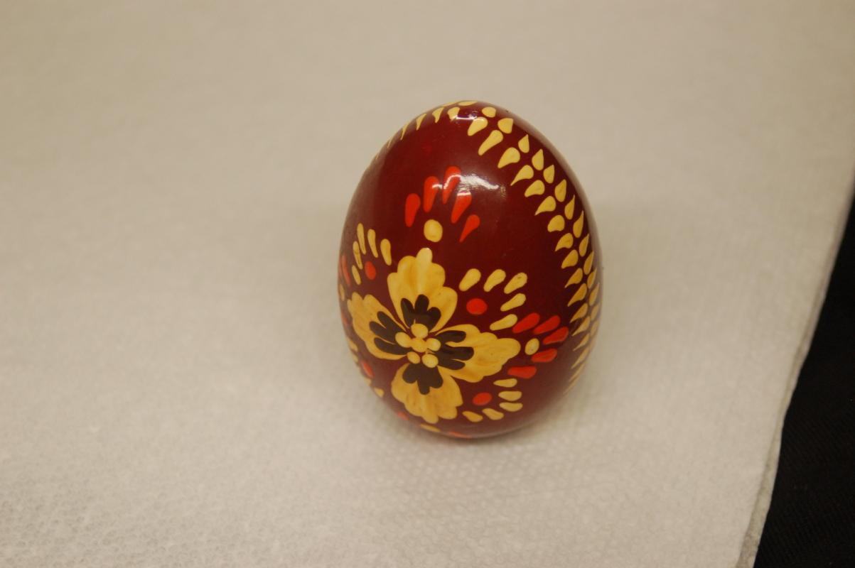 COLLECTIBLE HAND PAINTED EGG