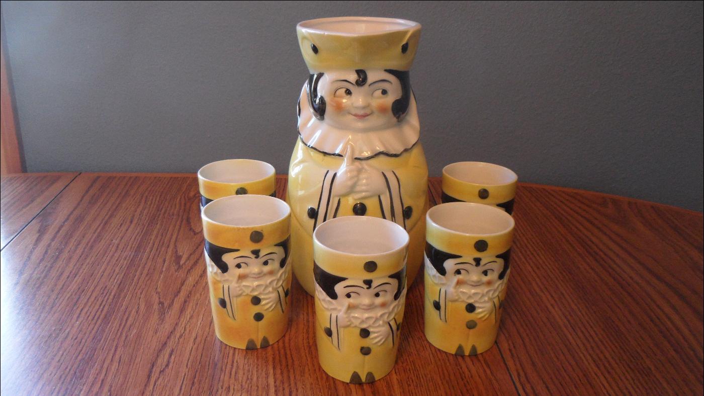 Double Crown Goebel 1940s Goggle Eye Lemonade Pitcher set - Model 494A