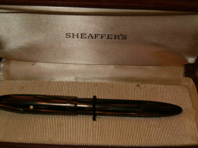 Sheaffer's white dot military pen - rare