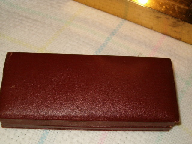 Sheaffer's white dot military pen - rare