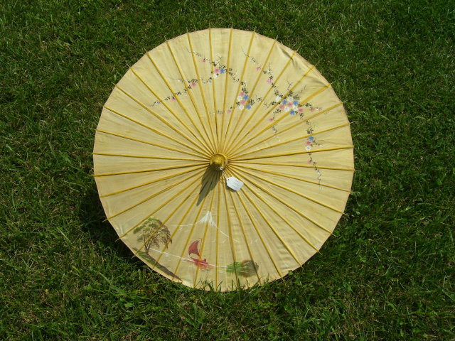 Vintage Chinese Hand painted Art Cloth Umbrella