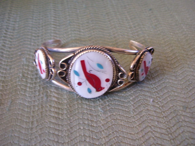 Hopi Indian Mother of Pearl Matching Cuff Bracelet and Pendant