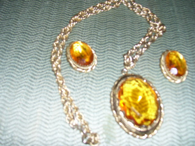 Whiting & Davis- Canary Yellow Sapphire Cut Glass Necklace & Earrings