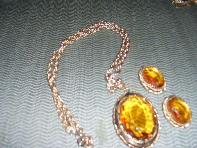 Whiting & Davis- Canary Yellow Sapphire Cut Glass Necklace & Earrings
