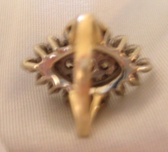 Ladys 3.00cts. Diamond Ring - 9.50 grms 14K Yellow Gold