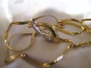 Ladys 14K Gold Diamond Pendant and Chain