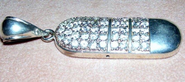 Ladys Vintage Large Silver Pendant with stone