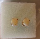 A Pair of Opal Earrings 14K yellow-gold, 1.0 grams