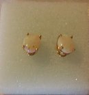 A Pair of Opal Earrings 14K yellow-gold, 1.0 grams