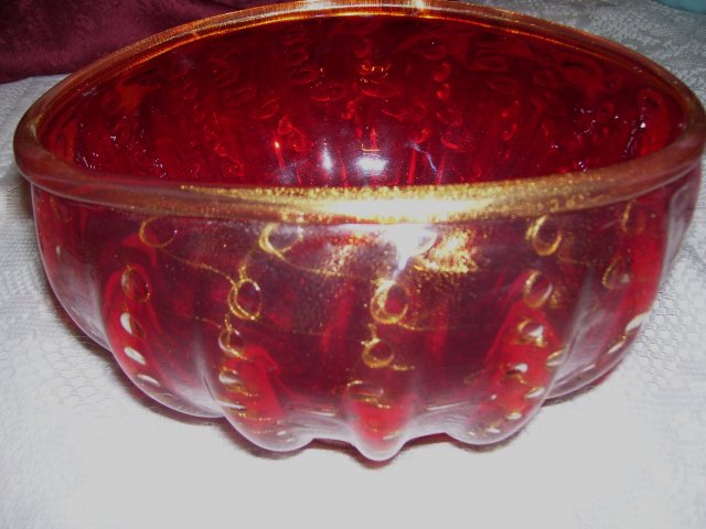 '' Alberto Dona'' ( Venice Italy 1944-) Murano art glass Oval ( 9'' X 5 '' ) Ribbed/ Bubble Bowl