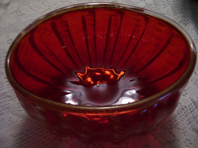 '' Alberto Dona'' ( Venice Italy 1944-) Murano art glass Oval ( 9'' X 5 '' ) Ribbed/ Bubble Bowl
