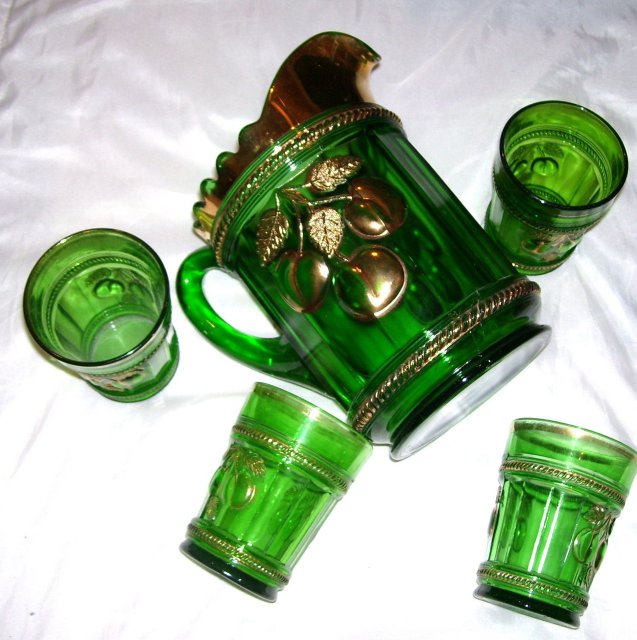 Vintage ,Northwood, Intagilo, '' Peach '' Pattern-Emerald Green-Five Piece Water Set
