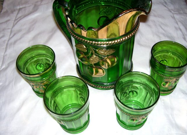 Vintage ,Northwood, Intagilo, '' Peach '' Pattern-Emerald Green-Five Piece Water Set