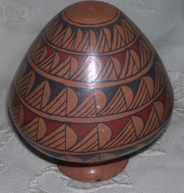 A Balck and Brown Geometric Olla Vase,