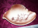 A Vintage Rymes Ceramics USA Ash tray, Depicting a view of the William Randolph Hearst Castle