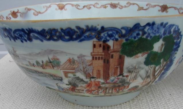 C. 1740-1760 CHINESE EXPORT PAIR EUROPEAN SUBJECT BOWLS