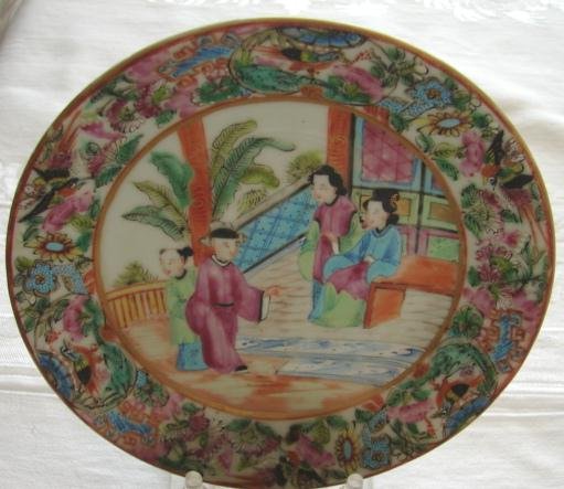 C. 1840 CHINESE EXPORT ROSE MEDALLION CUP/SAUCER