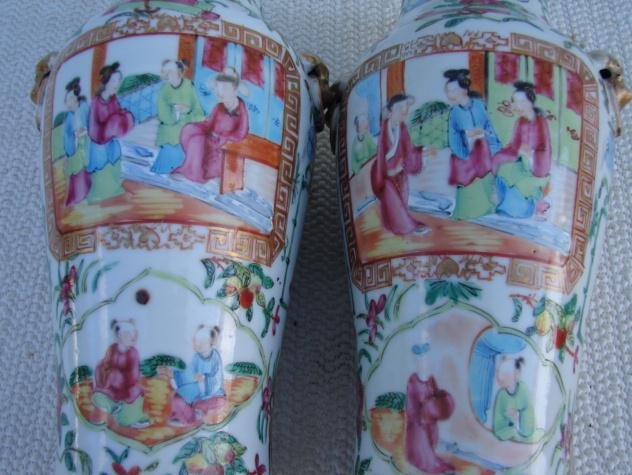C. 1820-1840 CHINESE EXPORT ROSE MANDARIN PR. VASES