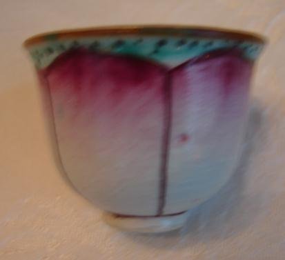19TH CENTURY CHINESE LOTUS TEA BOWL, RARE