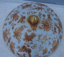 C. 1820 PAIR OF CHINESE EXPORT SACRE D BIRD AND BUTTERFLY SEPIA OT WATER DISHES W/COVERS