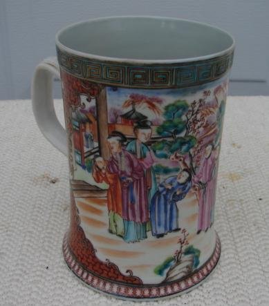 C. 1770 CHINESE EXPORT FABULOUS MUG