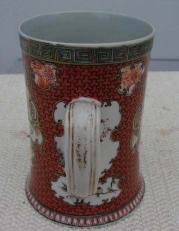 C. 1770 CHINESE EXPORT FABULOUS MUG